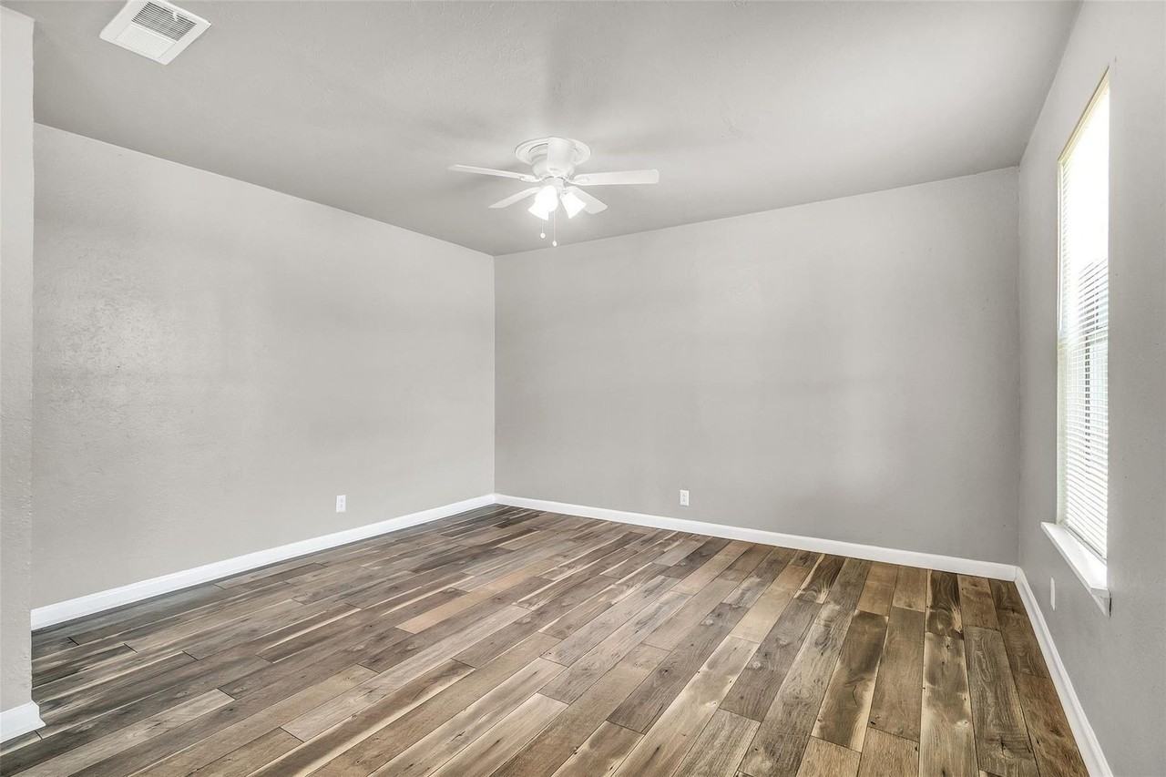 6781 Half Main St - Photo 3 of 11