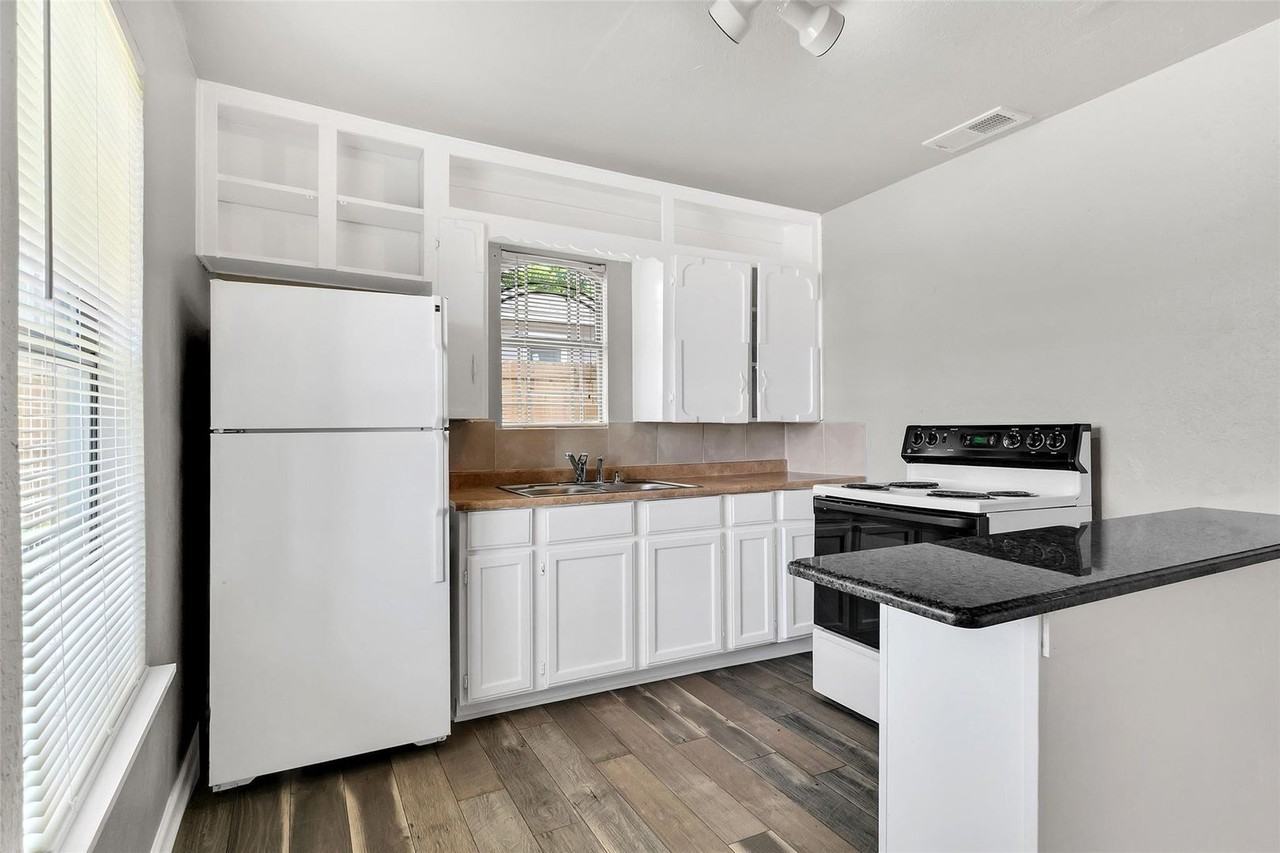 6781 Half Main St - Photo 6 of 11