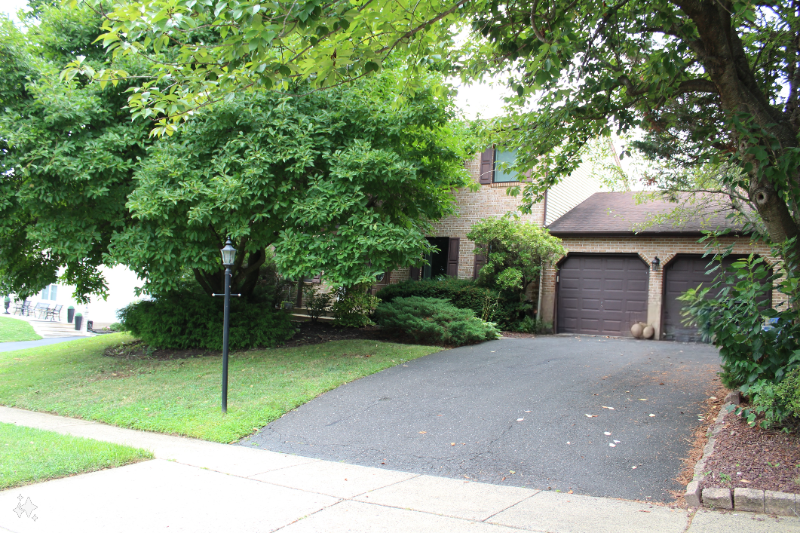 14 Lawson Dr - Photo 3 of 15