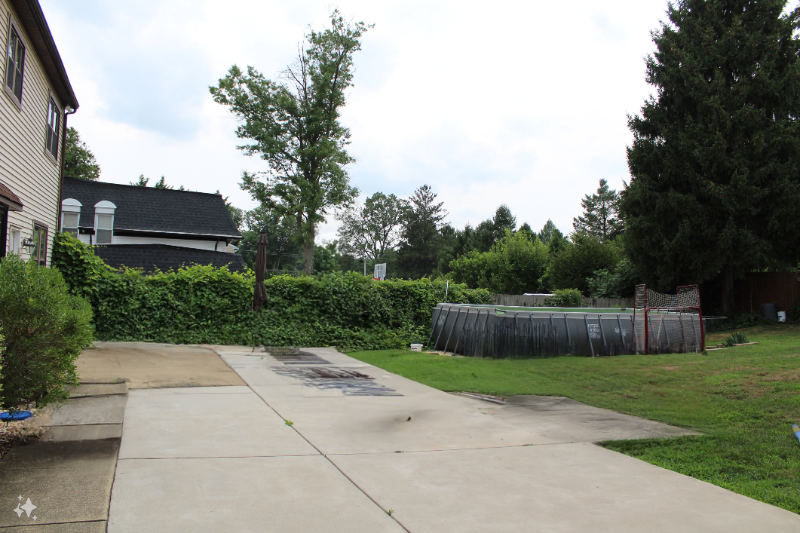 14 Lawson Dr - Photo 4 of 15