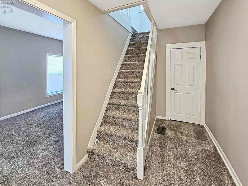 245 Jefferson St - Photo 2 of 12