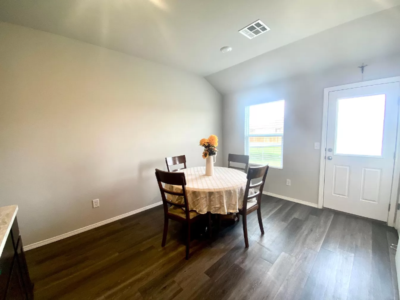 477 Se 7th Pl - Photo 3 of 14