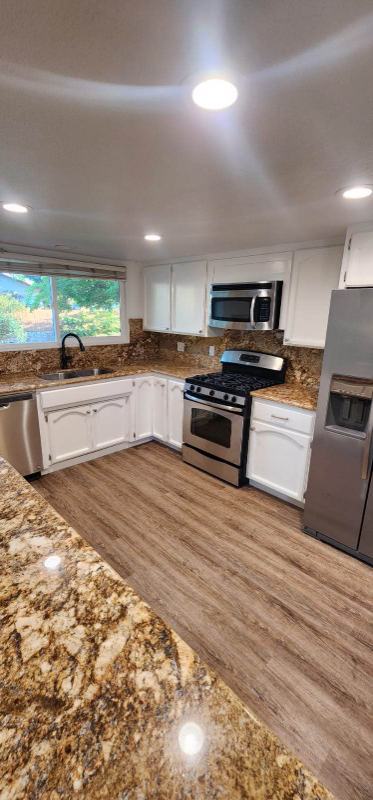 4715 Northglen St - Photo 2 of 14