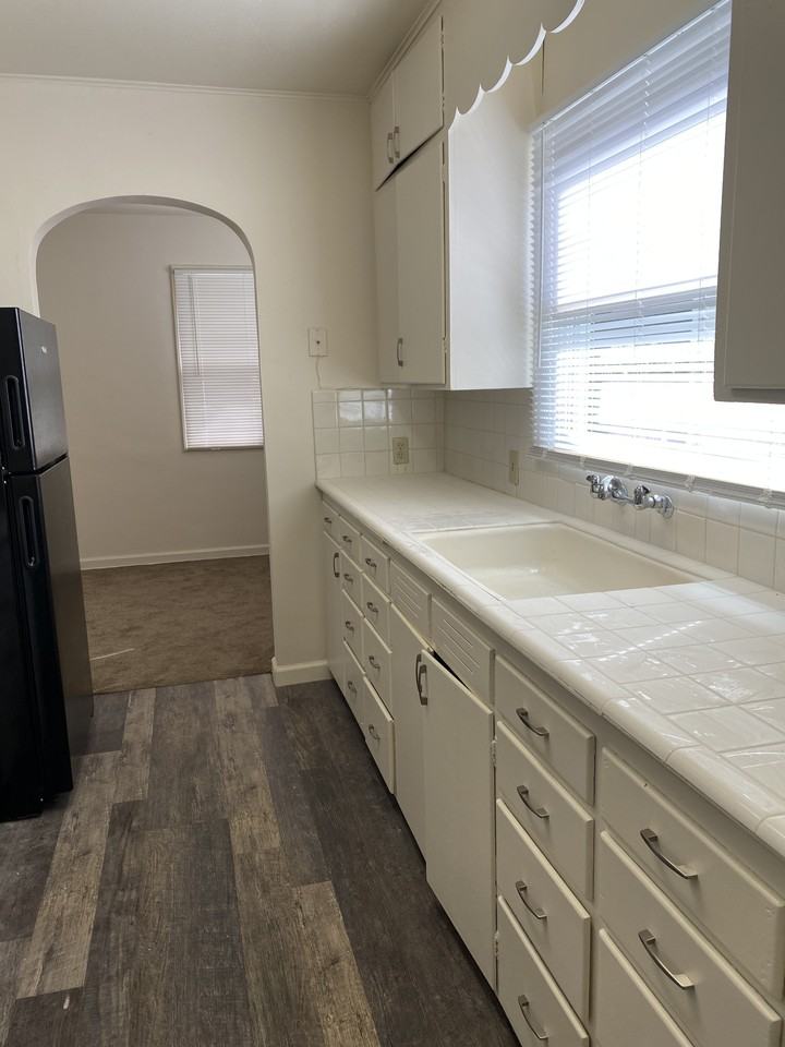 1761 Market St Ne #NA - Photo 3 of 13