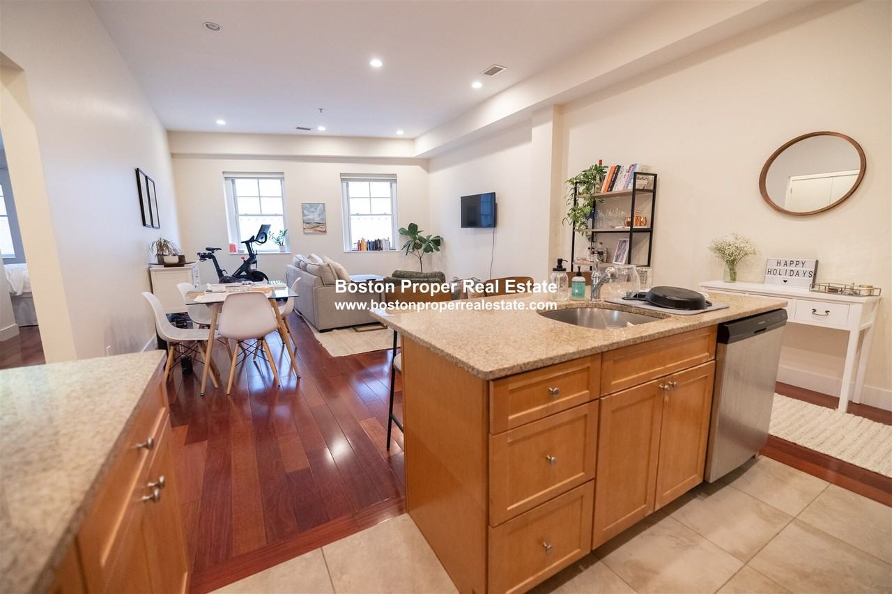 520 Harrison Ave #401H