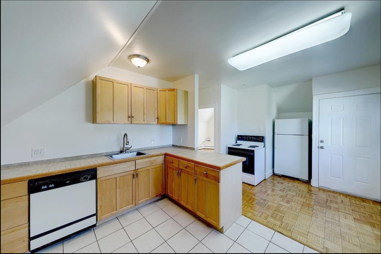 6 Poplar St #3 - Photo 3 of 8