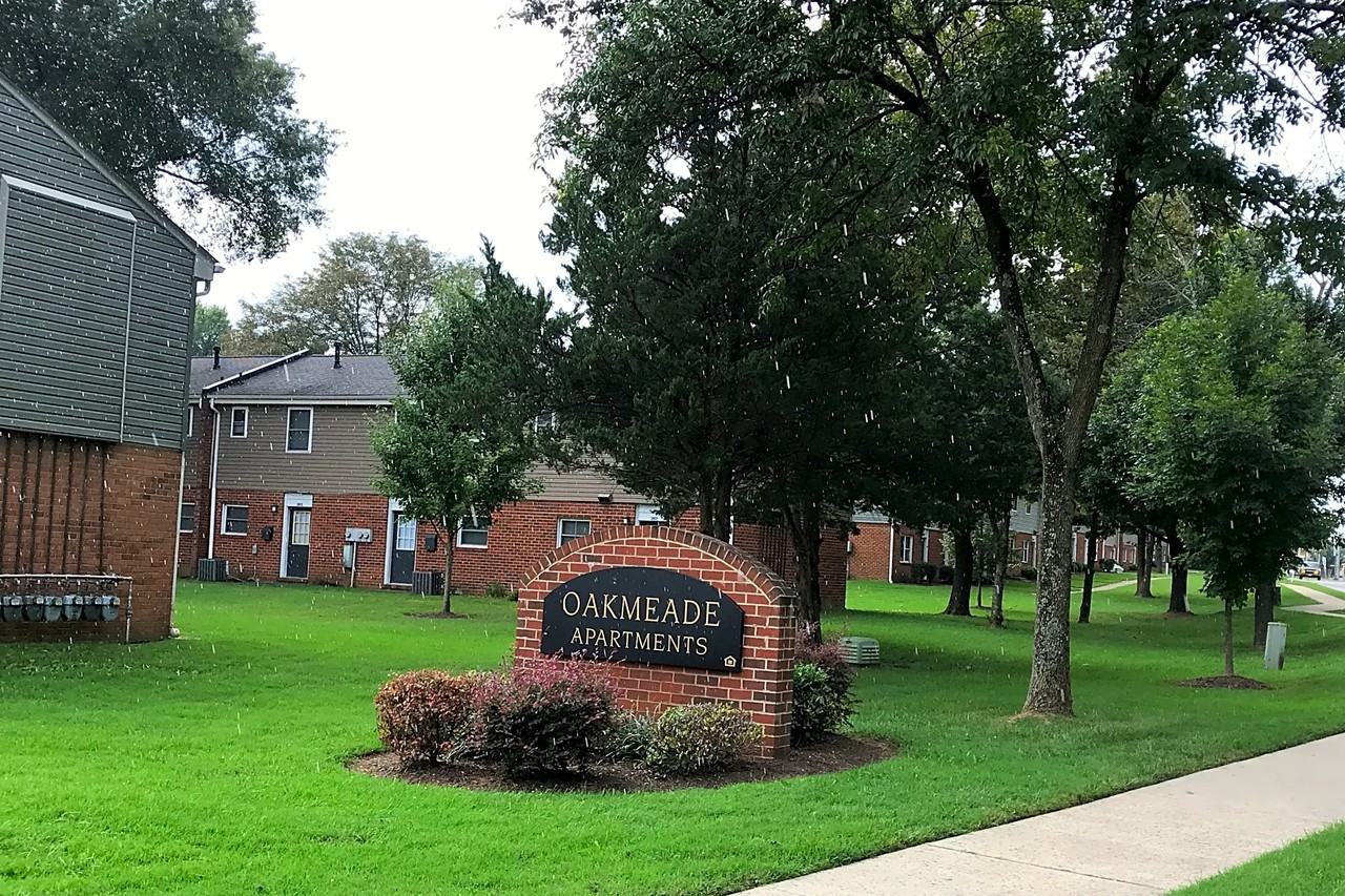 Oakmeade - Photo 6 of 7