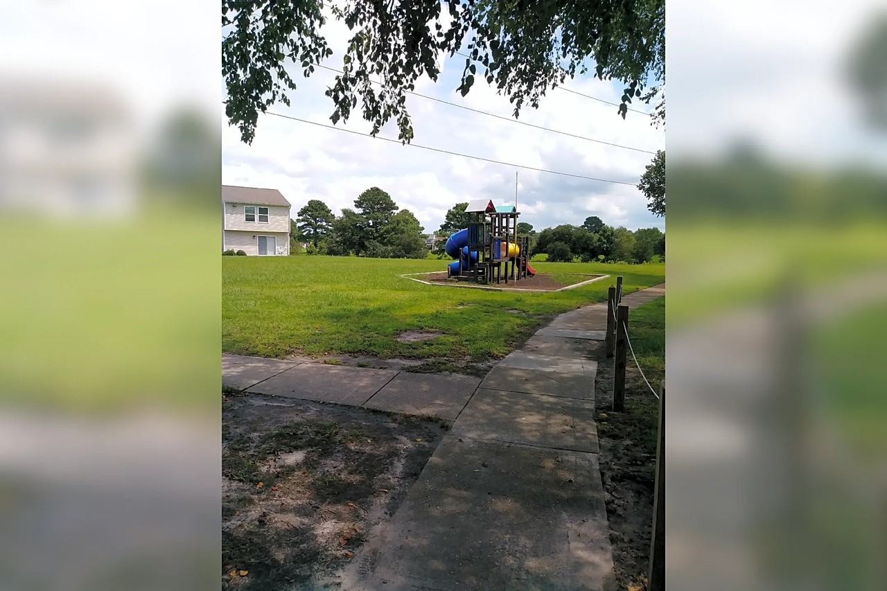 Twin Canal Village - Photo 5 of 6