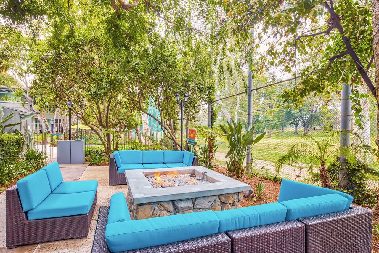 Rancho Los Feliz - Photo 5 of 13