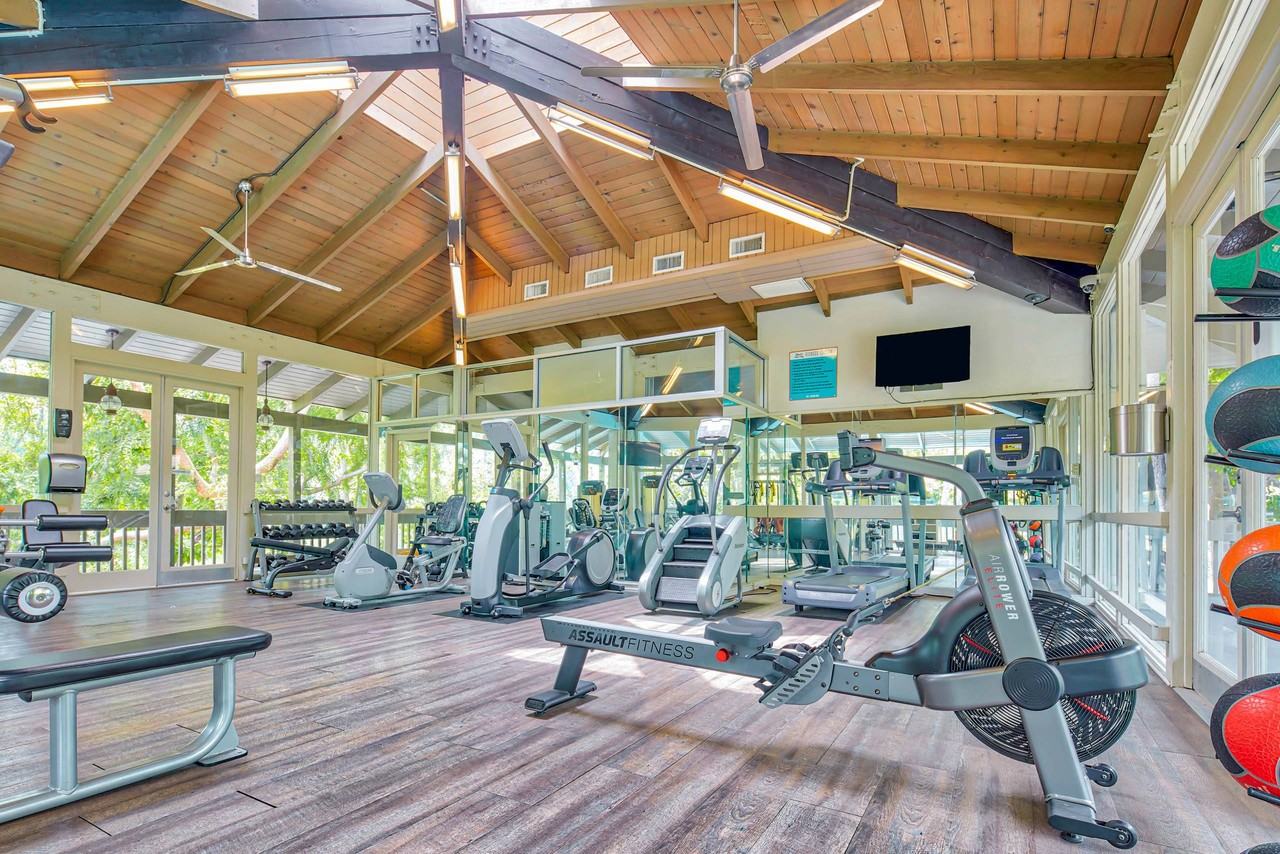 Rancho Los Feliz - Photo 7 of 13