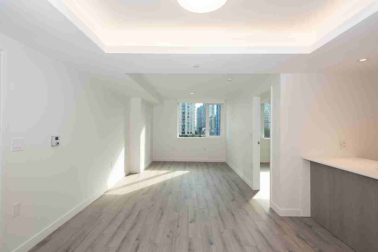 1107 Richards Street #611