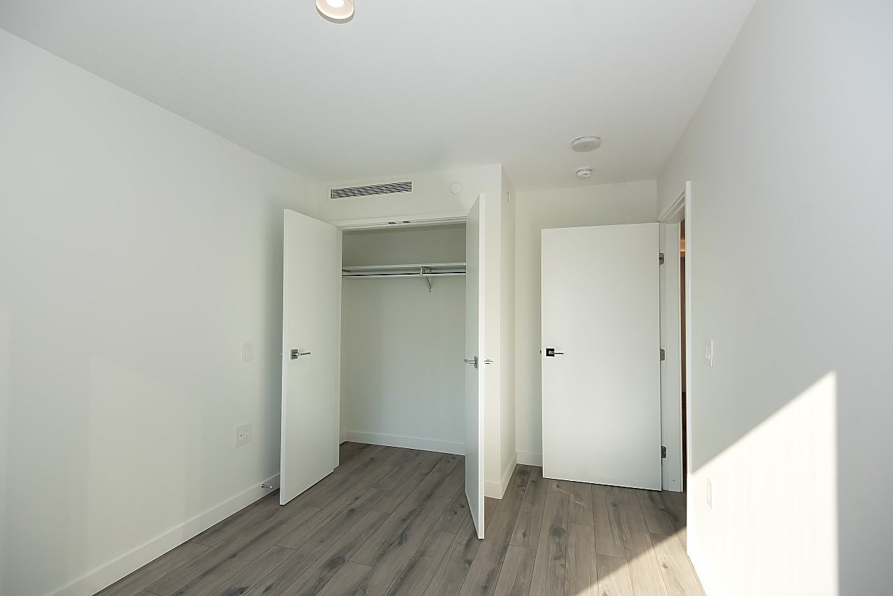 1107 Richards Street - Photo 18