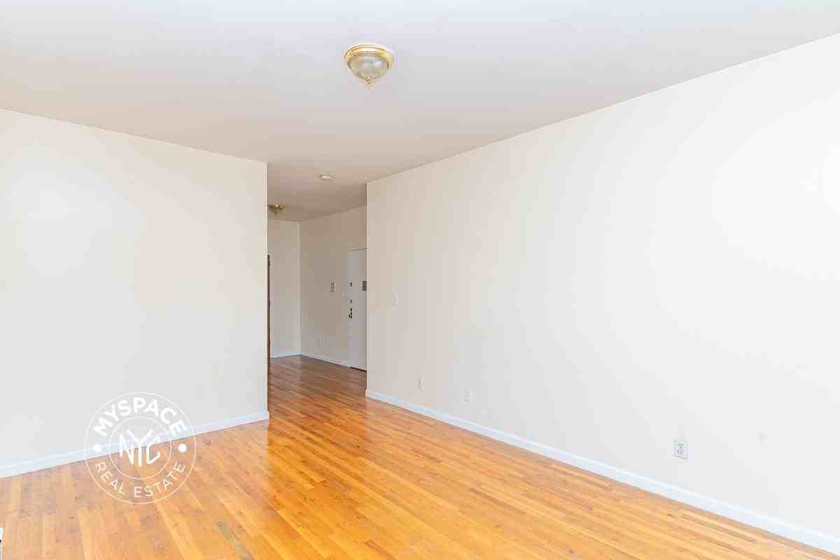 95 Seigel St #3A - Photo 5 of 9