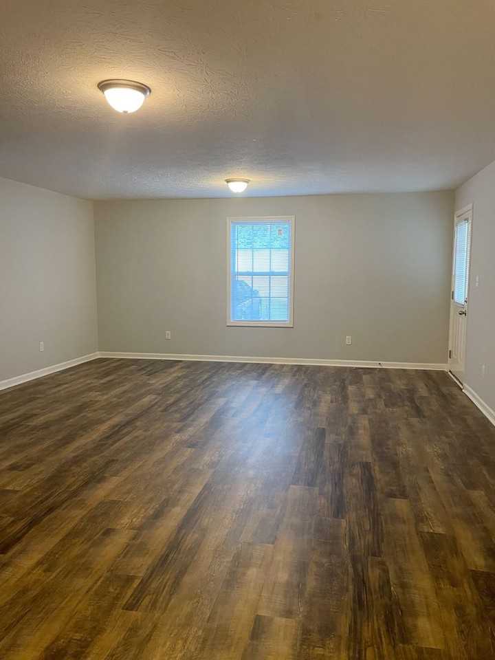 343 Upper Stone Ave #A - Photo 2 of 14