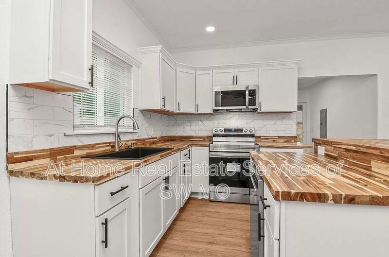 760 S Main Ave - Photo 5 of 12