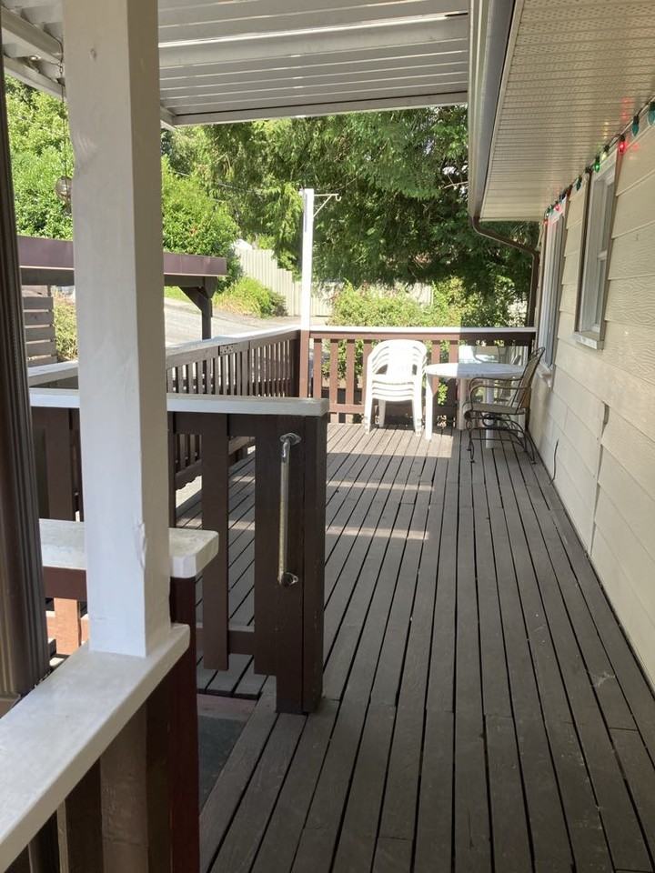 131 East Seventh Avenue - Photo 3 of 15