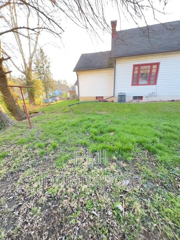 506 N 12th St - Photo 2 of 18