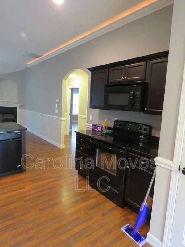 105 Dellwood Dr - Photo 6 of 14