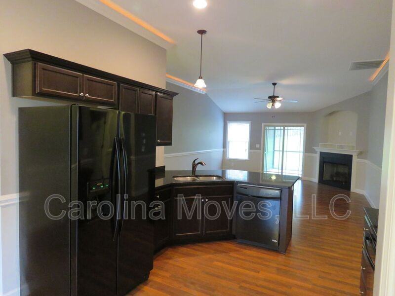 105 Dellwood Dr - Photo 7 of 14