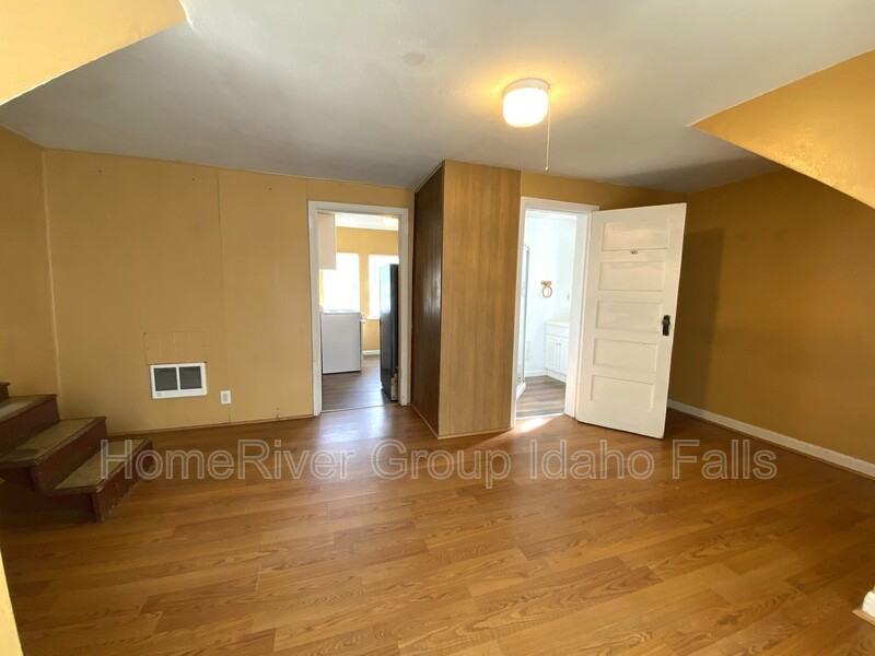 1350 1/2 Lake Ave - Photo 6 of 12