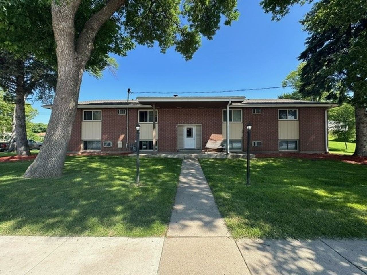 Eveningside Apartments - Photo 2 of 32