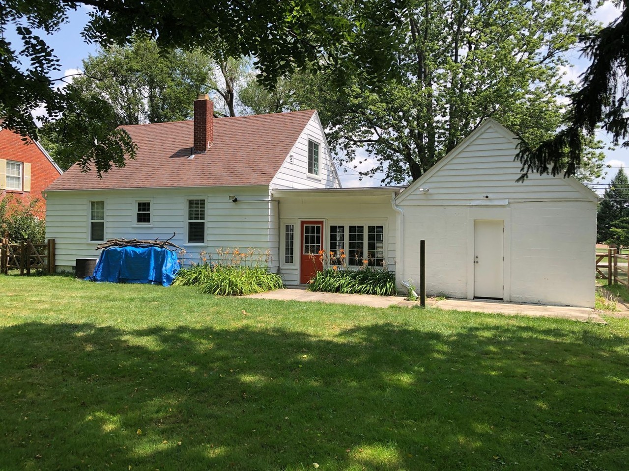 804 Elm St - Photo 3 of 31