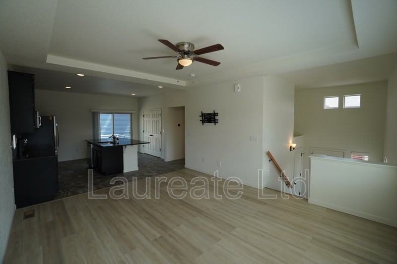 5472 Danube St - Photo 3 of 23