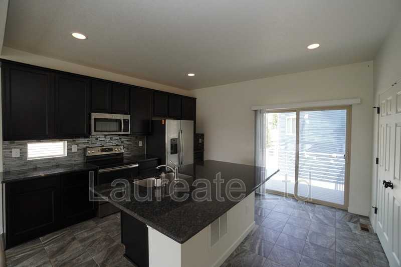 5472 Danube St - Photo 5 of 23