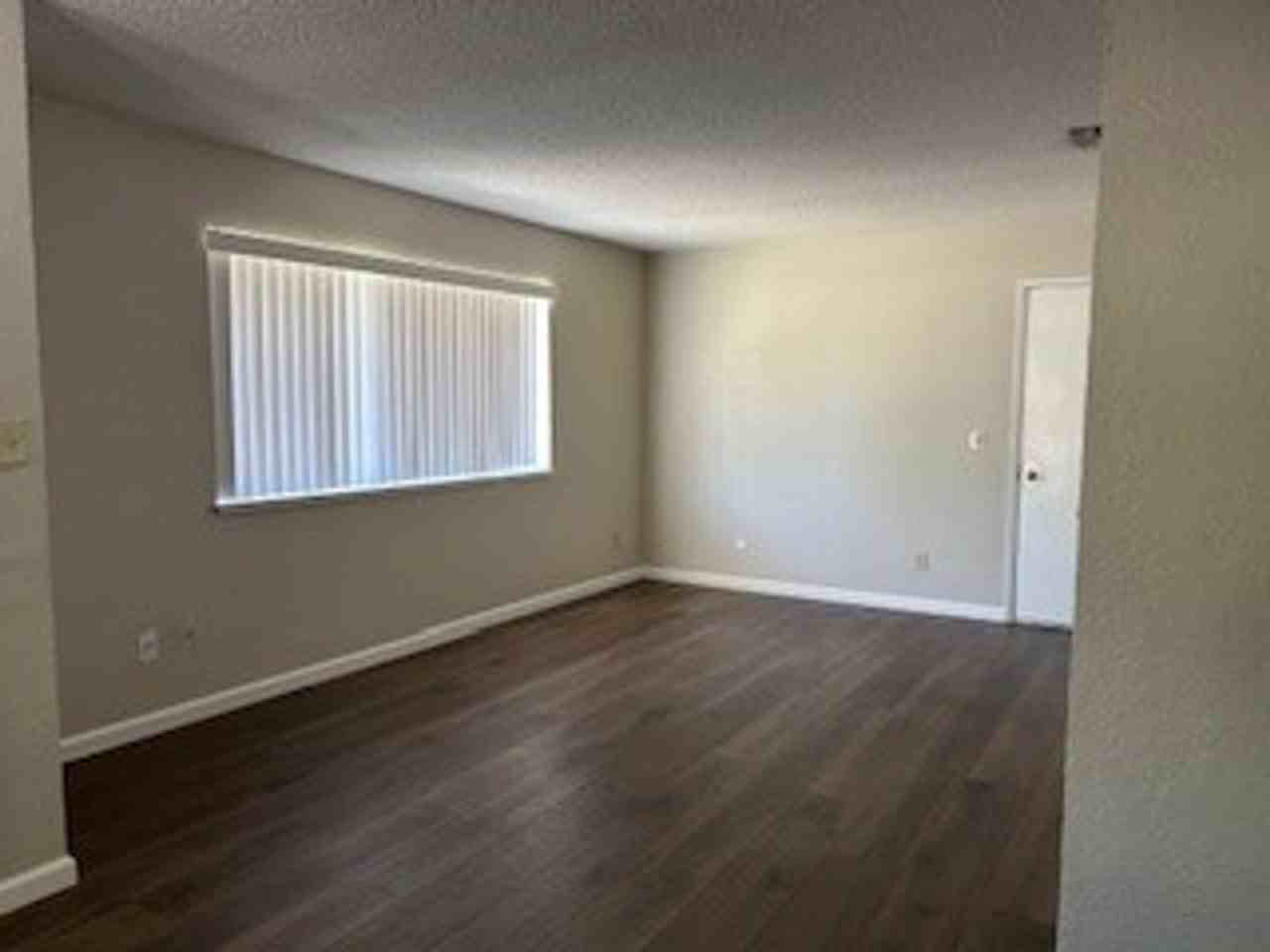 330 Beamer St - Photo 3 of 14