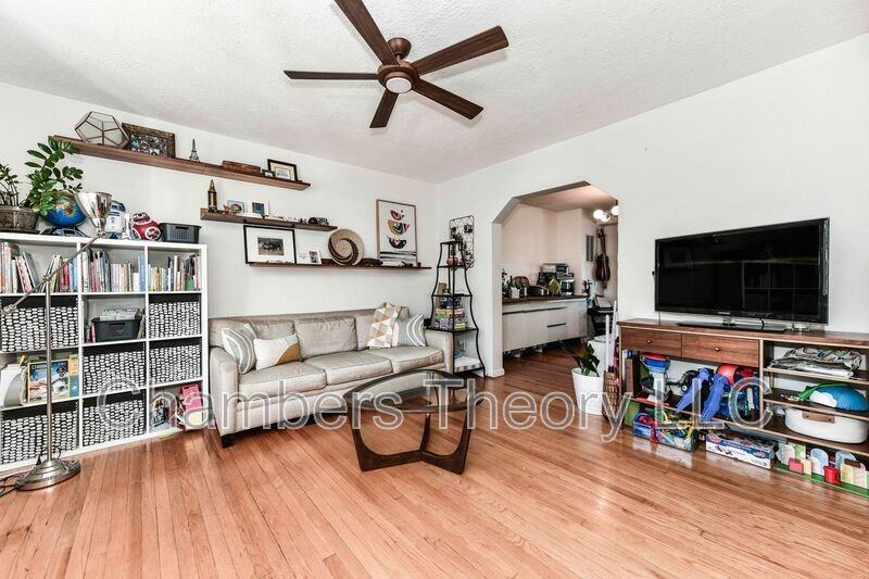 509 E Luray Ave - Photo 6 of 39