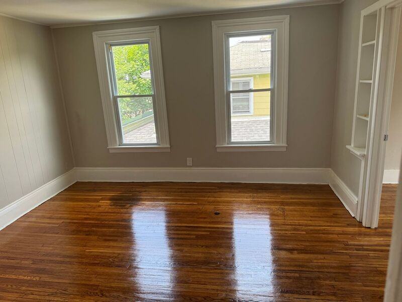 31 Woodlawn St - Photo 3 of 7