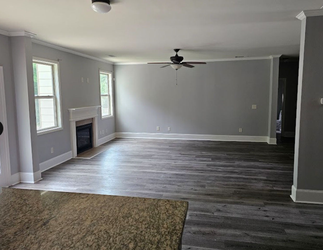 77 Inverness Ave - Photo 3 of 33