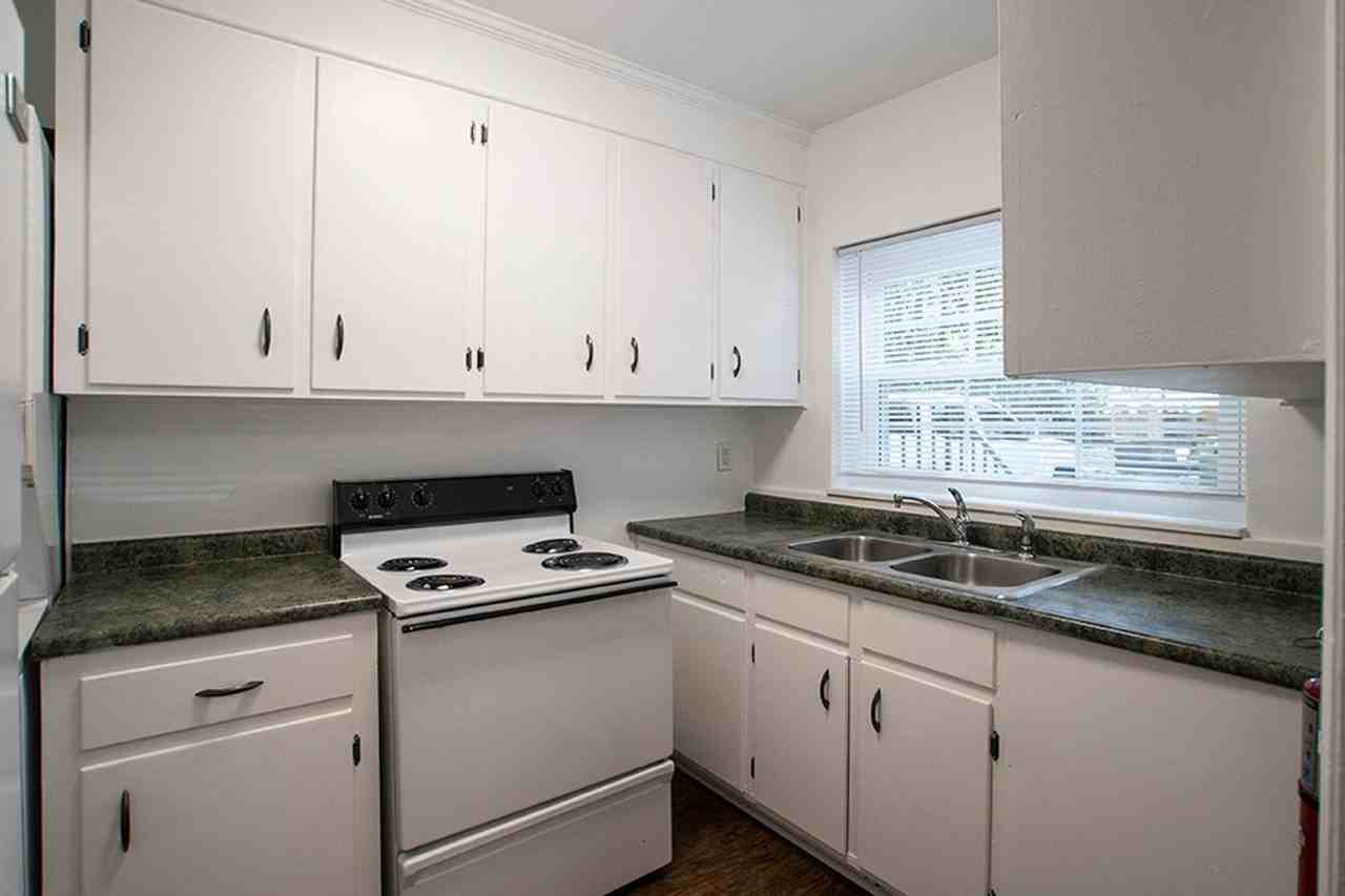 3 E 65th St #2 - Photo 4 of 14