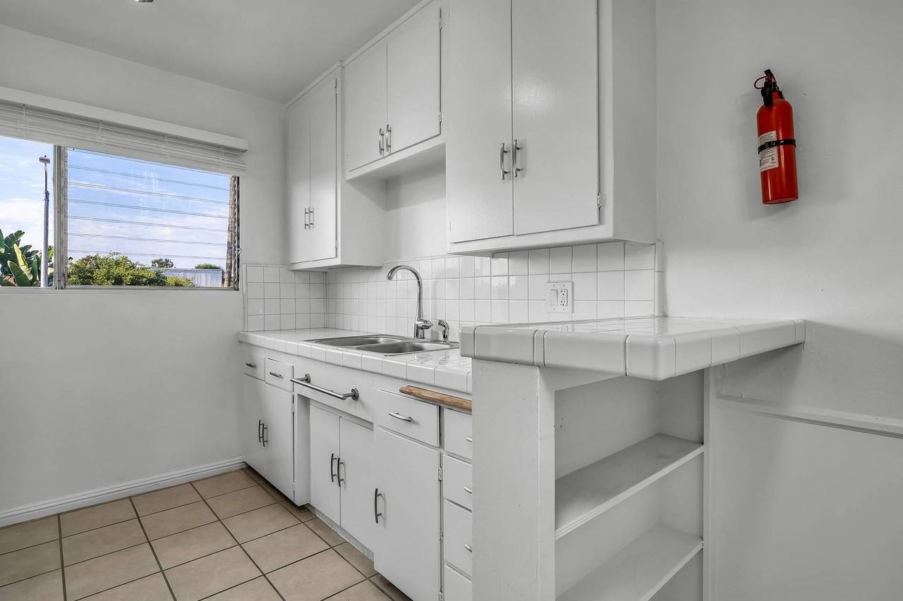 4926 August St #19 - Photo 5 of 16