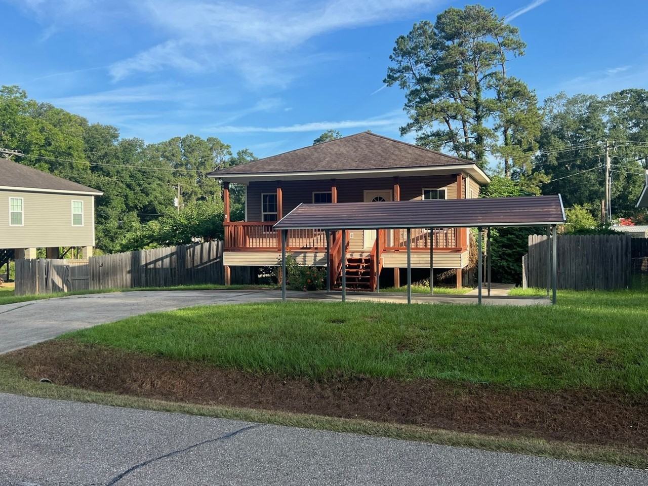 32505 Cynthia Dr - Photo 2 of 18
