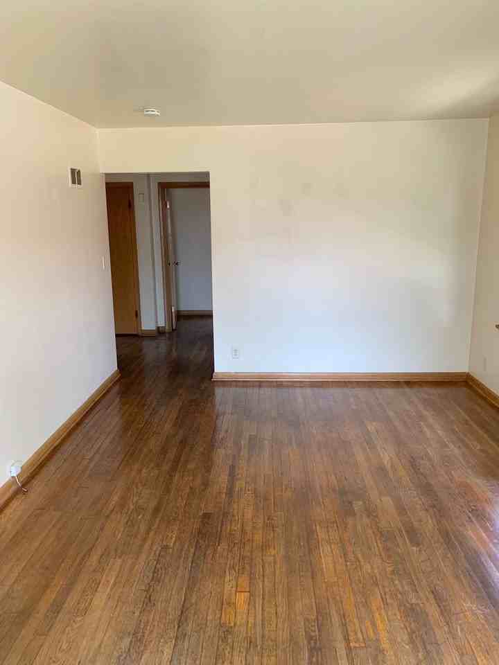 4331 N 61st St - Photo 3 of 16