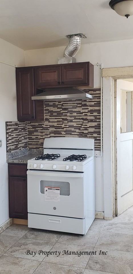 232 East St - Photo 3 of 5