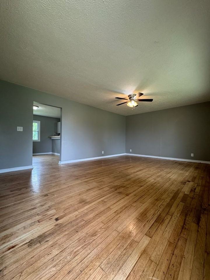 4700 W Kearney St - Photo 2 of 16