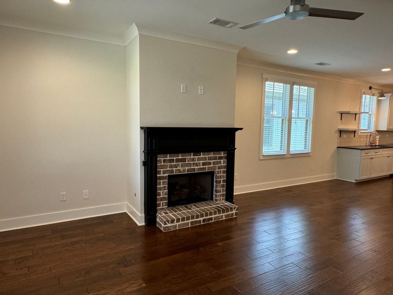 3408 Lockwood Pl - Photo 4 of 36