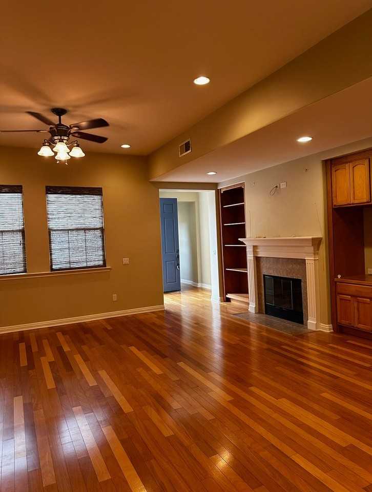 2726 E Bainbridge Rd - Photo 3 of 13