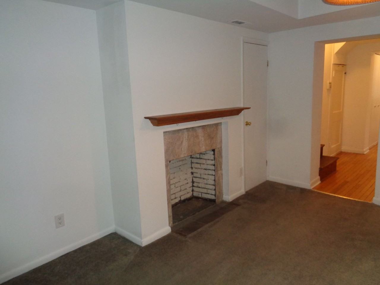 1917 Fleet St - Photo 4 of 15