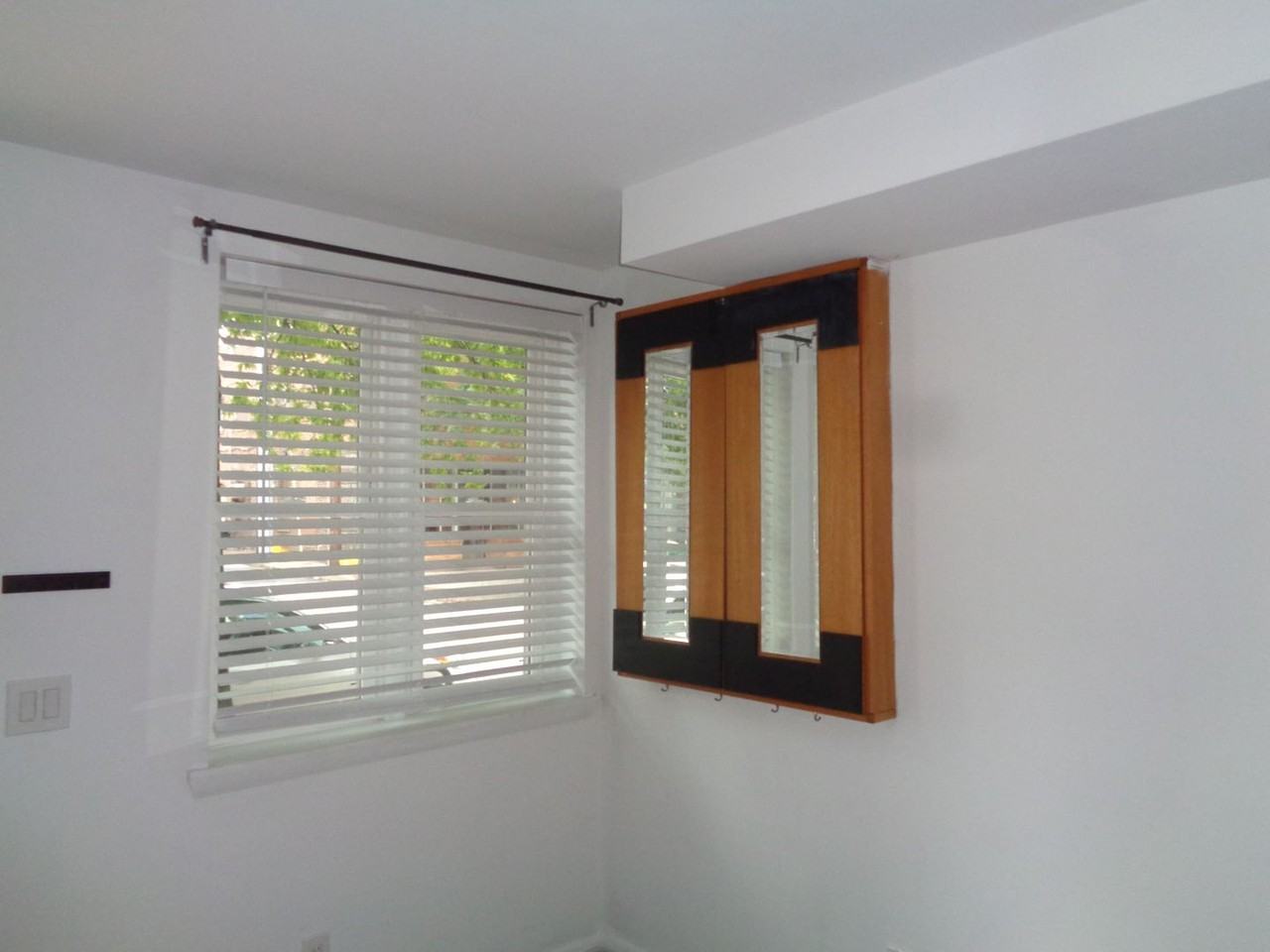 1917 Fleet St - Photo 5 of 15