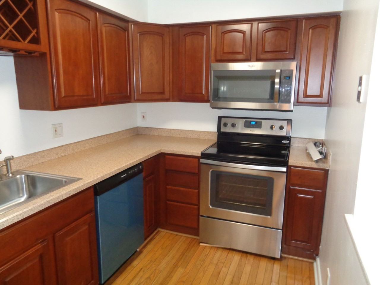 1917 Fleet St - Photo 6 of 15