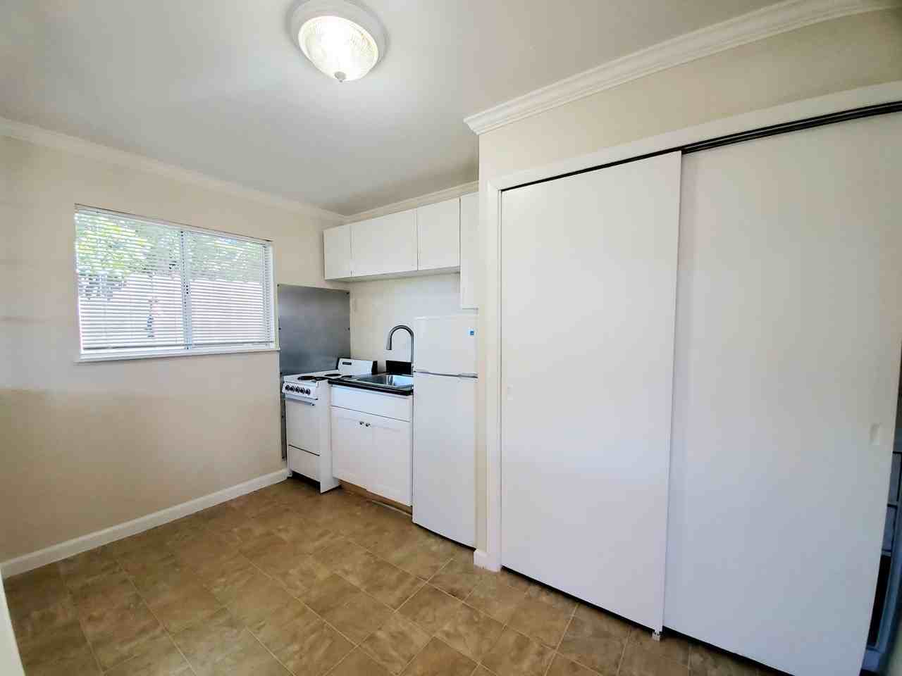 725A Ocean View Ave - Photo 2 of 16