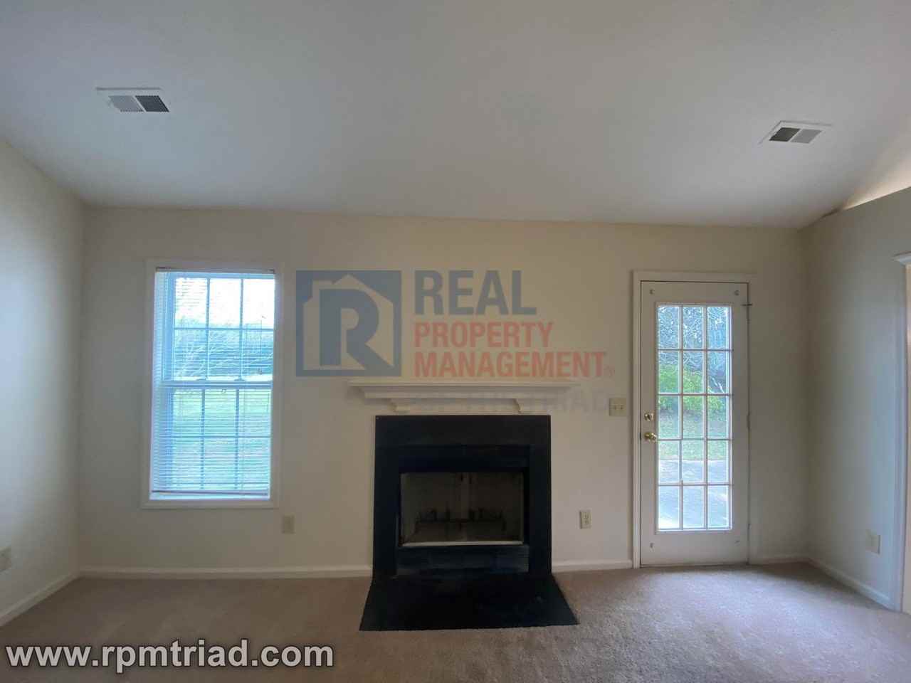 600 Pecan Ridge Cir - Photo 3 of 39