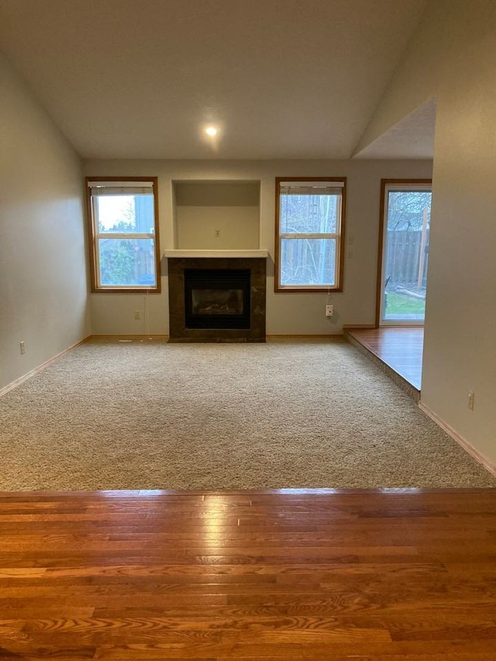 841 12th St - Photo 2 of 27