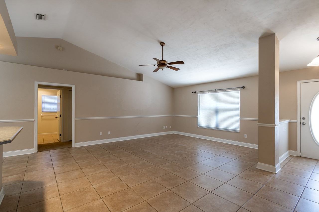 25314 Sw 21st Pl - Photo 4 of 24