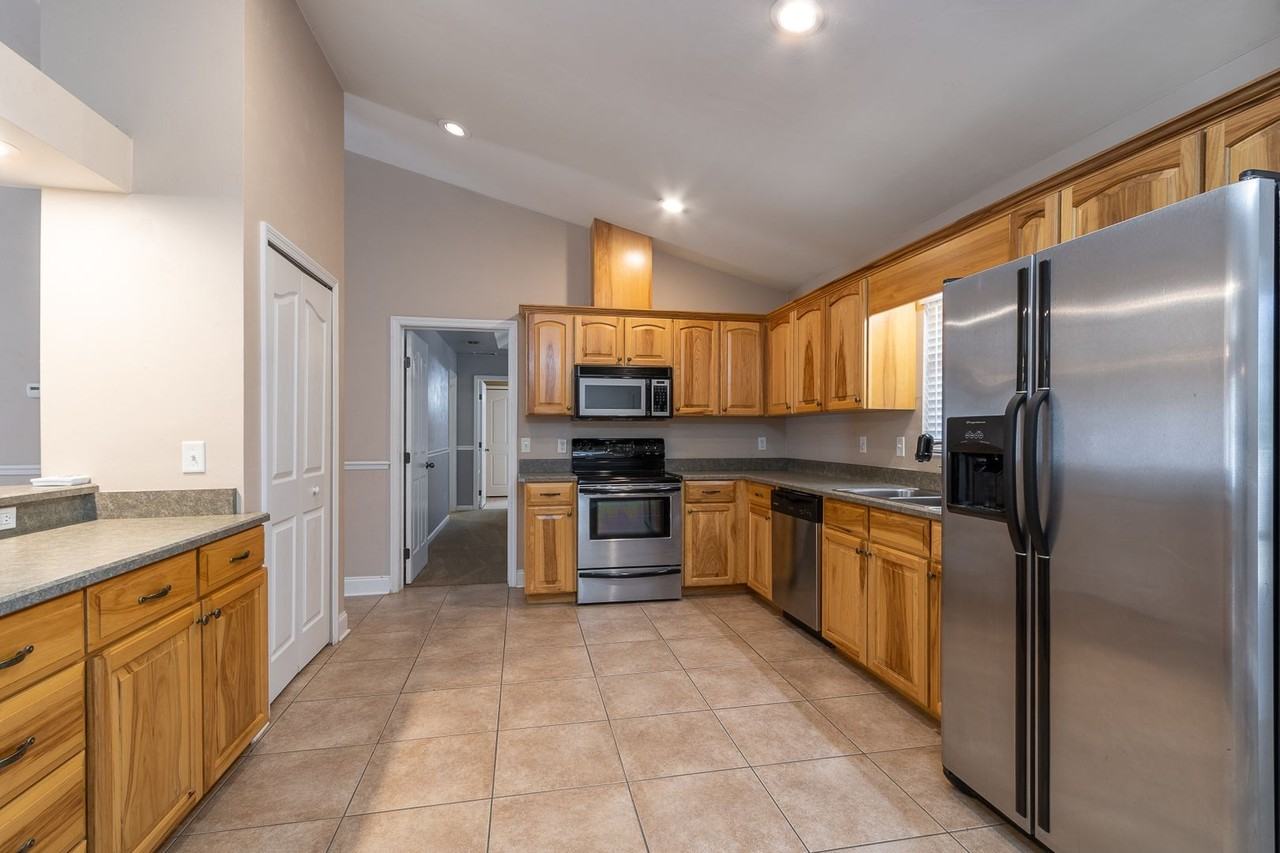 25314 Sw 21st Pl - Photo 5 of 24