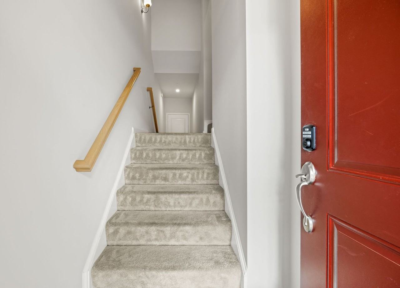 8012 Wistar Glen Dr #B - Photo 5 of 37