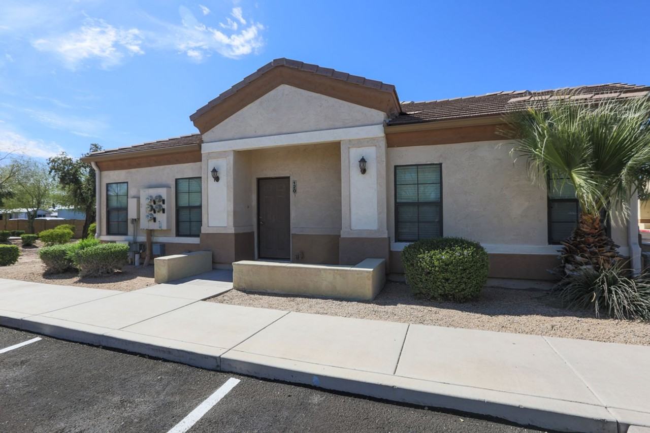 4423EMCLELLANROAD - Photo 2 of 19